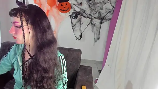 kitty  chs online show from 15, 11, 2025