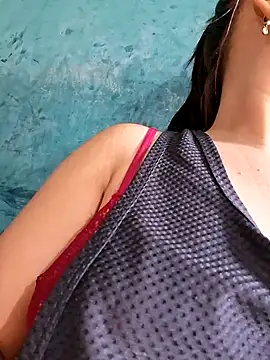 Snapshot of hot-mom22 chatting on 6, 11, 2025 hot-mom22 online show from 6, 11, 2025