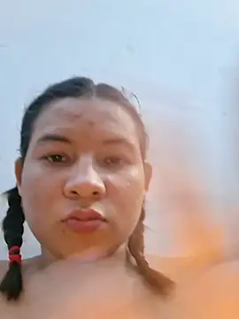 hot-mom22 online show from 15, 1, 2026