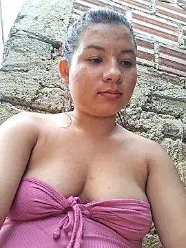 Snapshot of hot-mom22 chatting on 17, 10, 2025 hot-mom22 online show from 17, 10, 2025