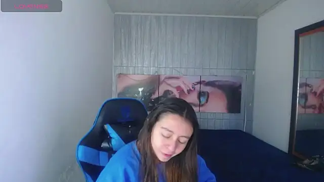 lala clark online show from 20, 11, 2025