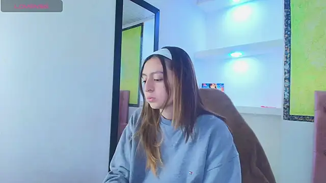 lala clark online show from 6, 10, 2025