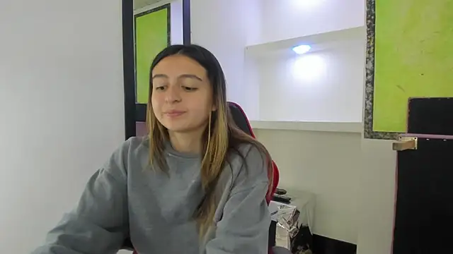 Snapshot of lala_clark chatting on 3, 2, 2026 lala clark online show from 3, 2, 2026