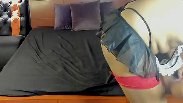 Charlotte-Smit online show from 31, 10, 2025