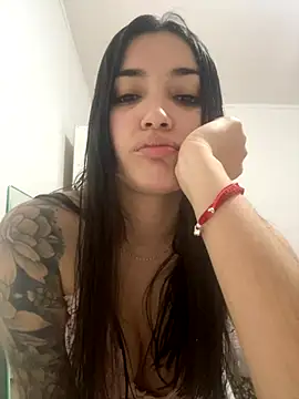 Snapshot of KarenG2025 chatting on 10, 10, 2025 KarenG2025 online show from 10, 10, 2025