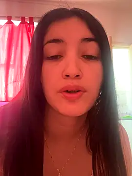 Snapshot of KarenG2025 chatting on 26, 11, 2025 KarenG2025 online show from 26, 11, 2025