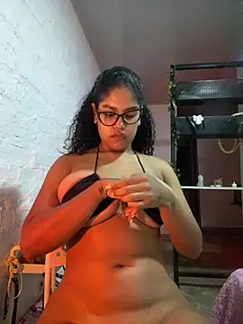 Snapshot of miiabrown18 chatting on 11, 6, 2026 miiabrown18 online show from 11, 6, 2026