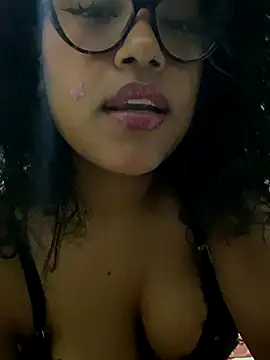 miiabrown18 online show from 9, 10, 2025