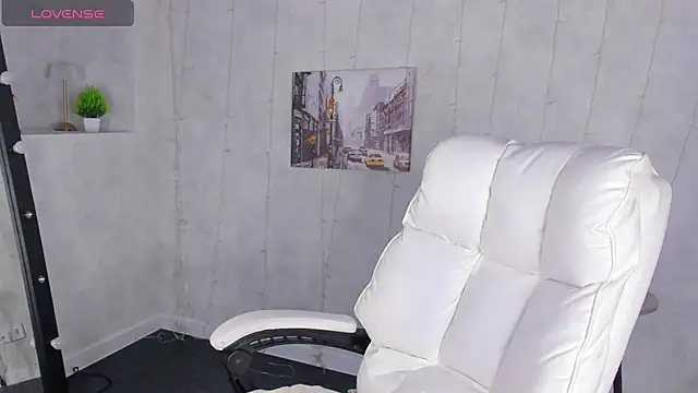 Berta Kelly online show from 5, 12, 2025