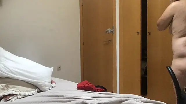 paula19800 online show from 18, 10, 2025