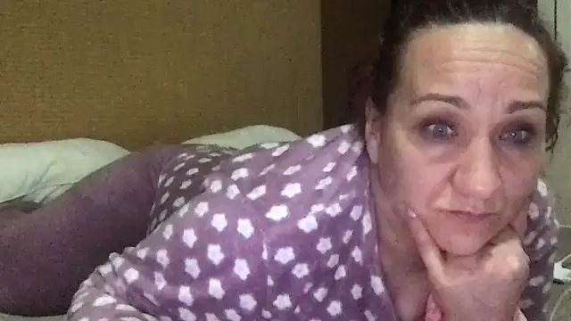 paula19800 online show from 17, 11, 2025