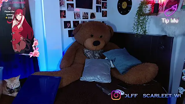 scarleettwolff online show from 23, 10, 2025