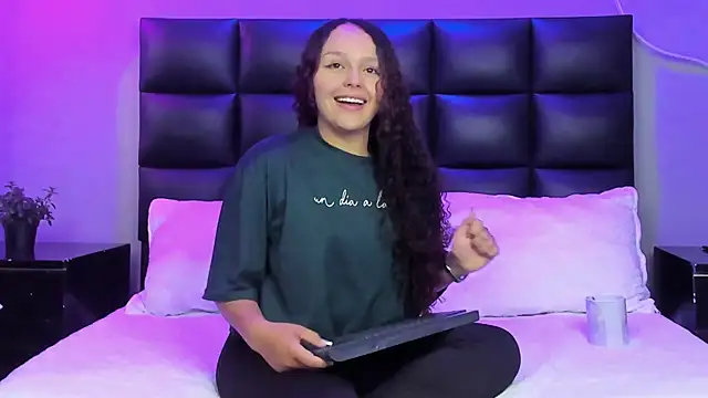 CamilaGomez149 online show from 1, 10, 2025