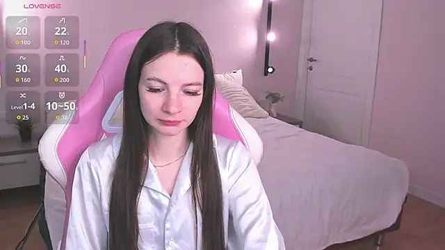 Alic Fox online show from 8, 10, 2025