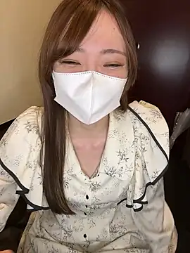 Snapshot of Moe_v_v chatting on 25, 10, 2025 Moe v v online show from 25, 10, 2025