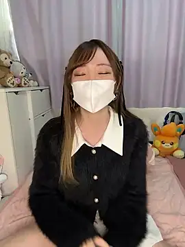 Snapshot of Moe_v_v chatting on 12, 10, 2025 Moe v v online show from 12, 10, 2025