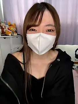 Snapshot of Moe_v_v chatting on 15, 11, 2025 Moe v v online show from 15, 11, 2025