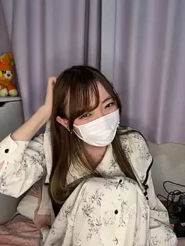 Snapshot of Moe_v_v chatting on 8, 11, 2025 Moe v v online show from 8, 11, 2025