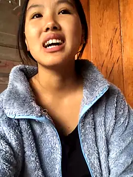 Mai lovely online show from 28, 10, 2025