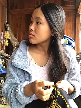 Mai lovely online show from 27, 10, 2025