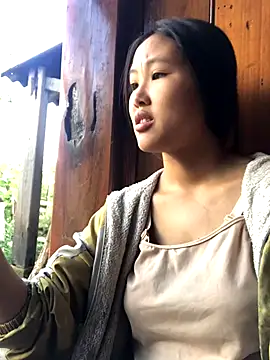 Mai lovely online show from 18, 10, 2025