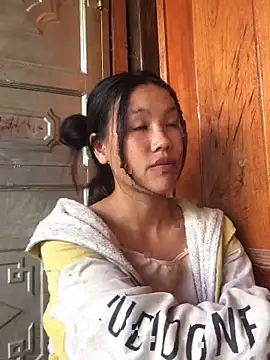 Mai lovely online show from 24, 9, 2025