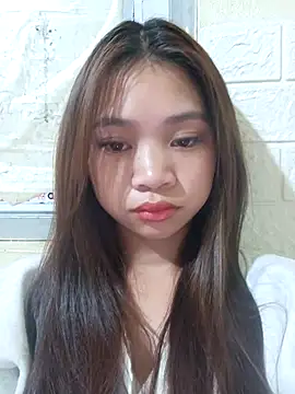 Mayy1 online show from 5, 11, 2025