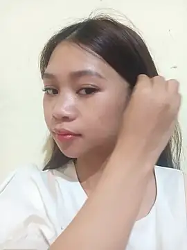 Mayy1 online show from 28, 10, 2025