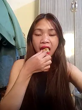 Mayy1 online show from 5, 10, 2025