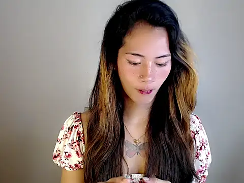 ashley bombshell online show from 23, 10, 2025