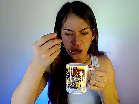 ashley bombshell online show from 5, 10, 2025