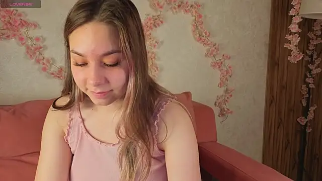 Al1ice Moures online show from 20, 11, 2025