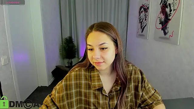 Al1ice Moures online show from 3, 11, 2025