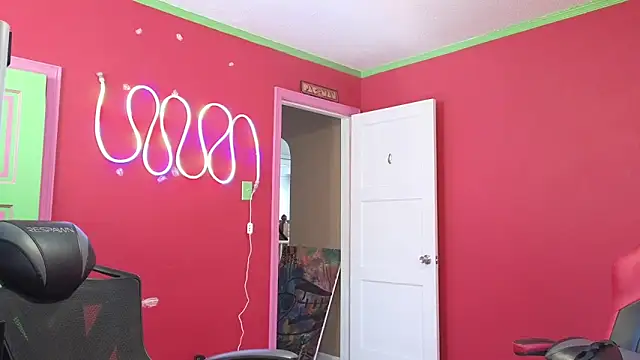 xofrankiefinexo online show from 28, 2, 2026