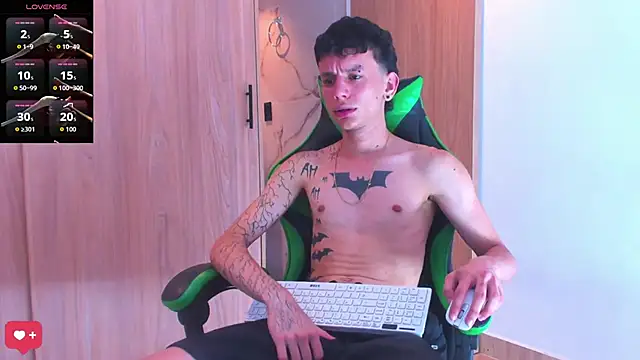 Skinny batman online show from 31, 10, 2025