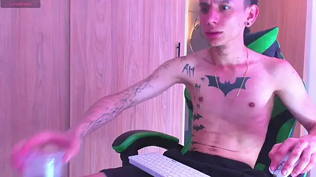 Skinny batman online show from 21, 10, 2025