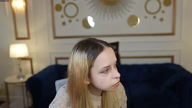 Snapshot of Luchi_Sun chatting on 22, 10, 2025 Luchi Sun online show from 22, 10, 2025