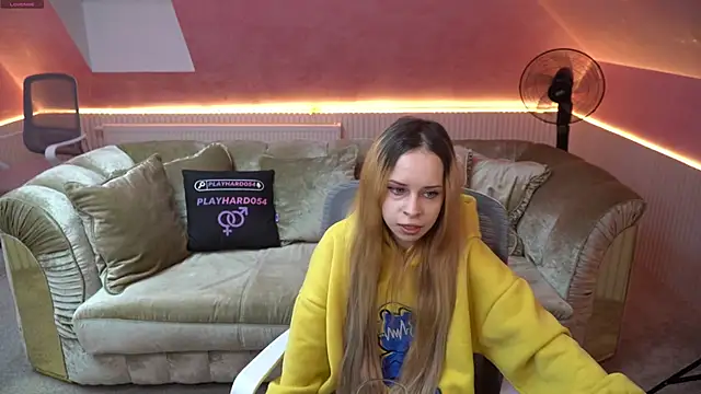 Snapshot of Luchi_Sun chatting on 27, 11, 2025 Luchi Sun online show from 27, 11, 2025