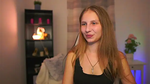 Snapshot of emmie_murray chatting on 8, 5, 2026 emmie murray online show from 8, 5, 2026