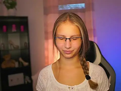 emmie murray online show from 28, 9, 2025