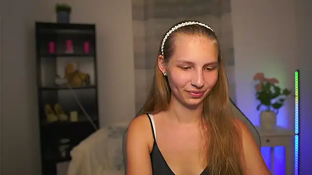 Snapshot of emmie_murray chatting on 26, 6, 2026 emmie murray online show from 26, 6, 2026