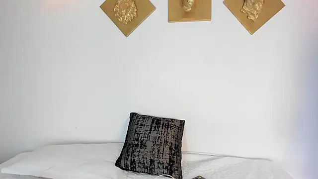 CharlottePetitte online show from 28, 11, 2025