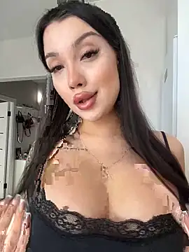 kiss Lissa online show from 5, 12, 2025