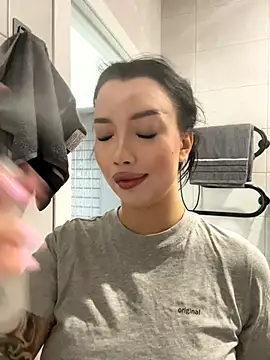 kiss Lissa online show from 28, 10, 2025