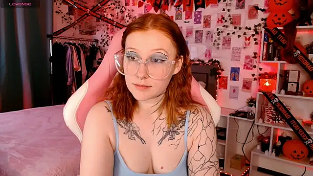 Ayla Hicks online show from 5, 11, 2025