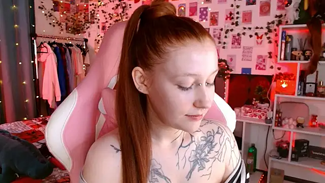 Ayla Hicks online show from 17, 12, 2025