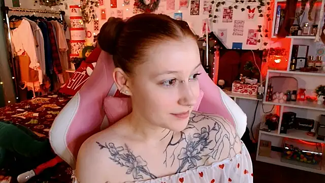 Ayla Hicks online show from 11, 1, 2026