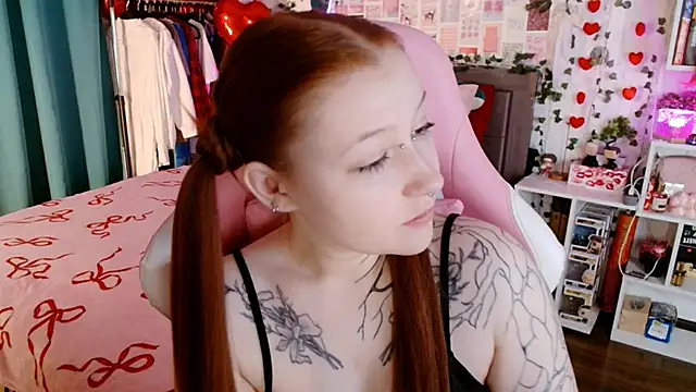 Ayla Hicks online show from 9, 3, 2026