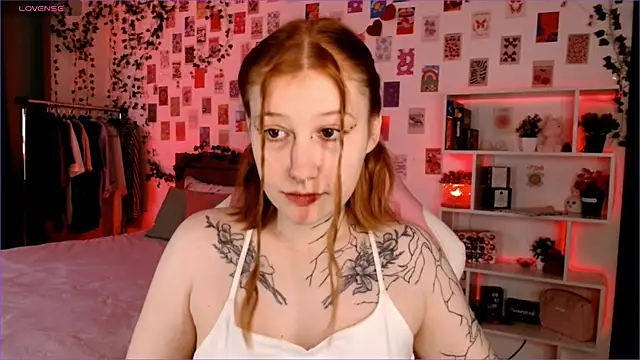 Ayla Hicks online show from 1, 10, 2025