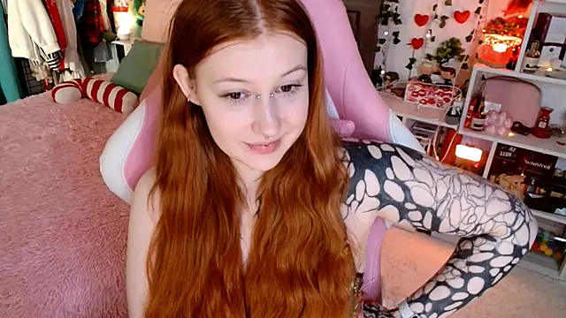 Ayla Hicks online show from 14, 4, 2026